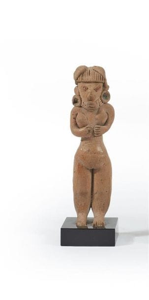 MEXIQUE, Michoacan
Statuette féminine en...
