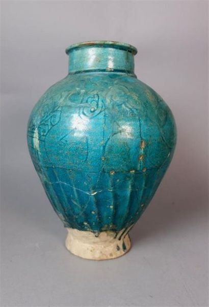 IRAN - XIIe-XIIIe siècle
Grand vase en céramique...