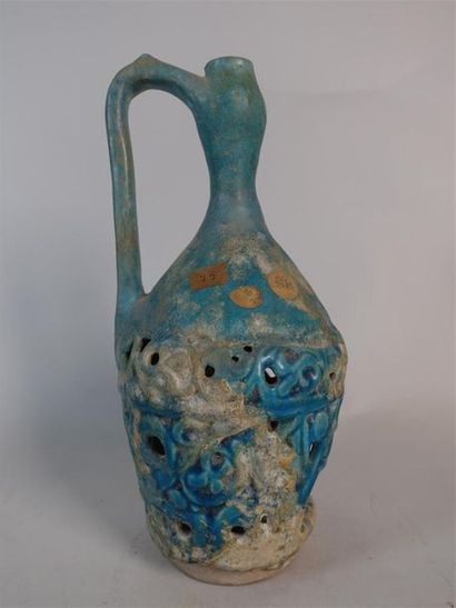 IRAN - XIIe-XIIIe siècle
Rare porte-lampe...