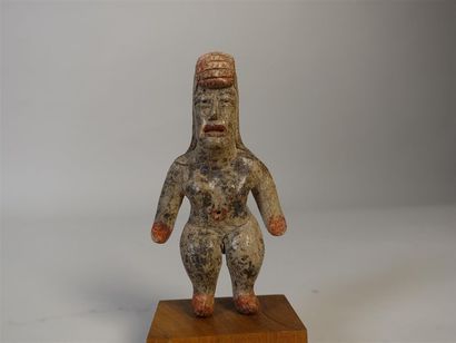 MEXIQUE, Olmèque
Statuette féménine en terre...
