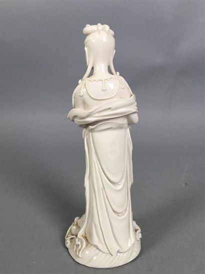 CHINE, Dehua - XXe siècle
Statuette en porcelaine...