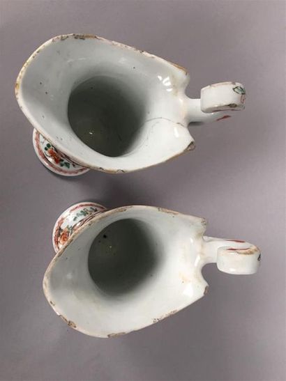 CHINE - Époque KANGXI (1662-1722)
Paire d'aiguières...