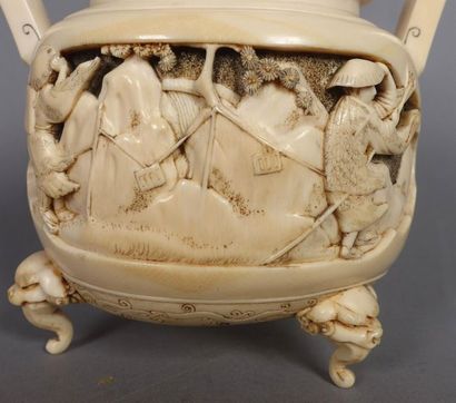 JAPON - Époque MEIJI (1868-1912)
Brûle-parfum...