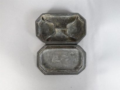 INDE, Deccan, Bidar - Vers 1740
Boîte à betel,...
