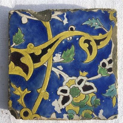 IRAN - XVIIe siècle
Carreaux safavides aux...