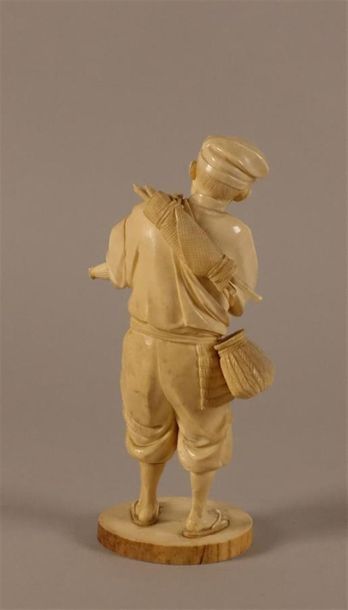 JAPON - Époque MEIJI (1868-1912)
Okimono...