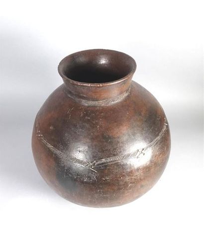 AFRIQUE DE L'OUEST, Lobi
Pot en terre cuite,...