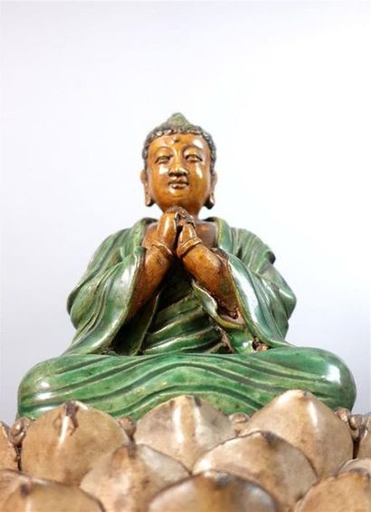 CHINE - Époque MING, XVIIe siècle
Statuette...