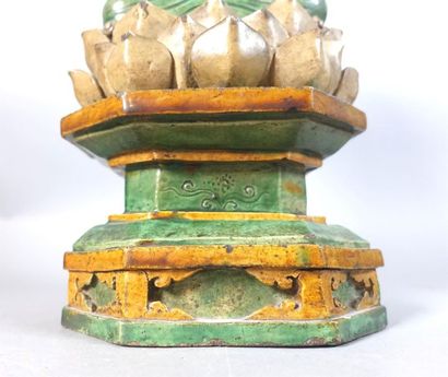 CHINE - Époque MING, XVIIe siècle
Statuette...