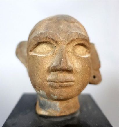 INDE - Période médiévale, Xe-XIIIe siècle
Tête...