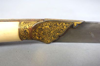 INDE du Nord ou IRAN - XIXe siècle
Couteau,...
