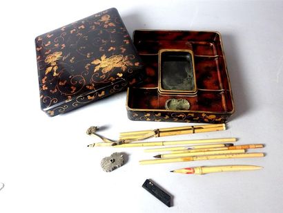 JAPON - Époque EDO (1603-1868)
Suzuribako...