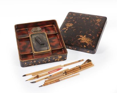 JAPON - Époque EDO (1603-1868)
Suzuribako...