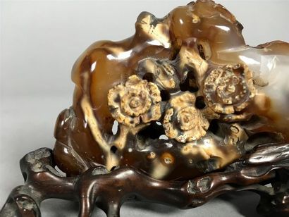 CHINE - XIXe siècle
Repose pinceaux en agate...