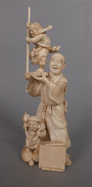 JAPON - Époque MEIJI (1868-1912)
Okimono...