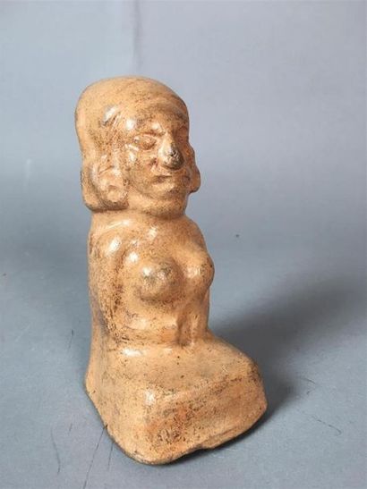 Style mexicain
Statuette féminine accroupie...