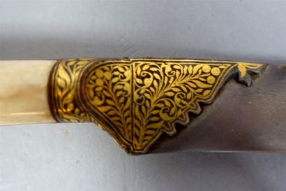 INDE du Nord ou IRAN - XIXe siècle
Couteau,...