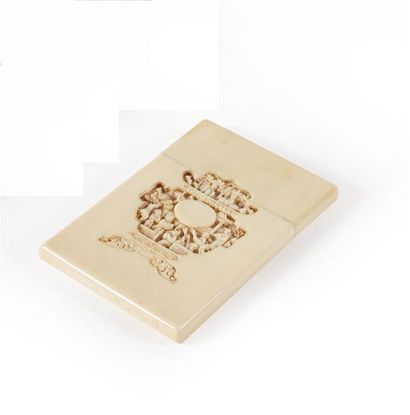 CHINE, Canton - XIXe siècle
Etui à cartes...