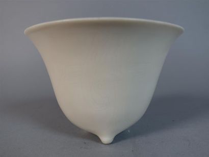 CHINE - Époque KANGXI (1662-1722)
Coupe libatoire...