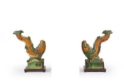 CHINE - Époque MING, XVIIe siècle
Deux tuiles...