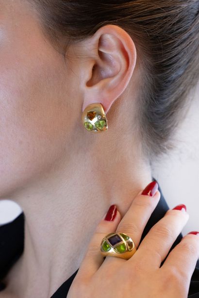 Paire de clips d'oreilles jonc en or jaune...