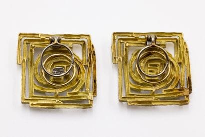 CHAUMET Paris, l'Arcade 
Parure en or jaune...