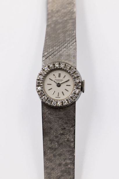 INTERNATIONAL WATCH C°
Montre de dame en...