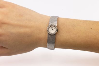 INTERNATIONAL WATCH C°
Montre de dame en...