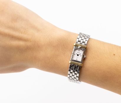 VAN CLEEF & ARPELS, Façade
Montre bracelet...