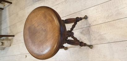 Piano stool in natural wood on three fluted...