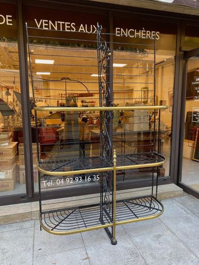 Baker's shelf

Black wrought iron and brass...