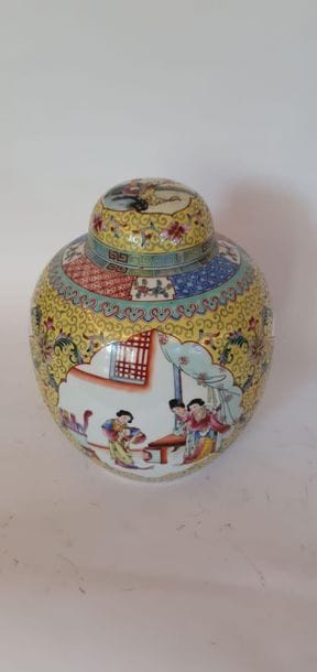 Porcelain ginger pot with polychrome decoration...