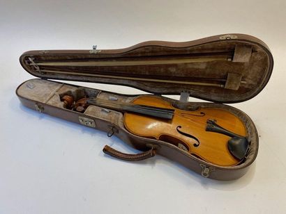 Violin, copy of Stradivarius
L: 59 cm
In...