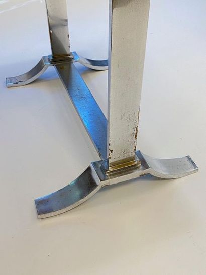 Travail des années 1930

Petite table de...
