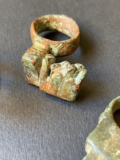 Quatre clés romaines en bronze. 

L : 6,3...