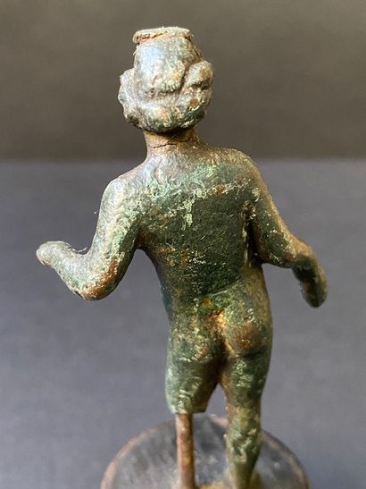 Figurine en bronze d’Apollon les cheveux...