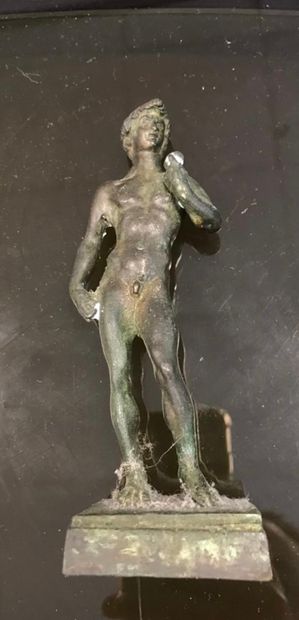Statuettes en bronze reproduisant le David...