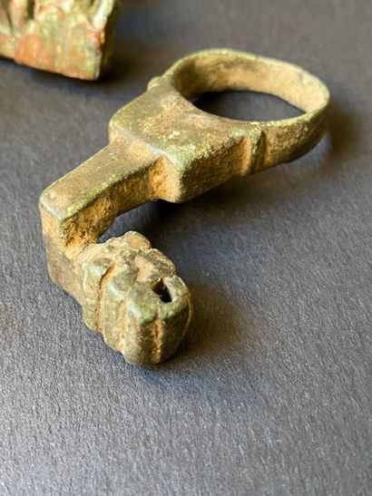 Quatre clés romaines en bronze. 

L : 6,3...