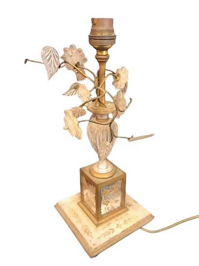 Pied de lampe en miroir et métal dans le...