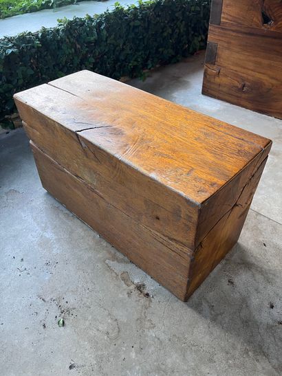 Banc en bois brut
40 x 69,5 x 49,5 cm