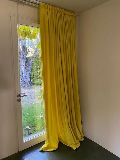 Set of five pairs of double curtains in green...