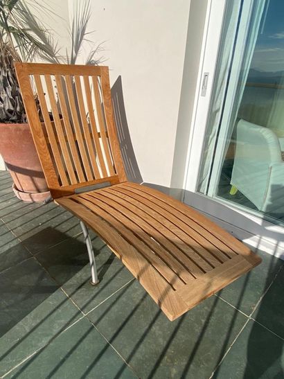 Teak and metal deckchair by SUNWOOD INDU...