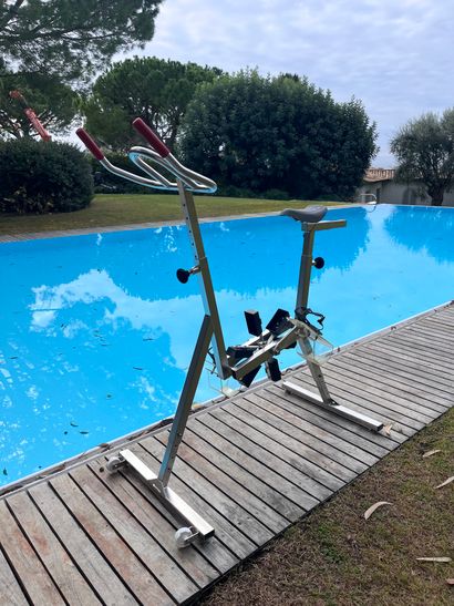 Pool bike (aquagym) with aluminum structure
(sold...