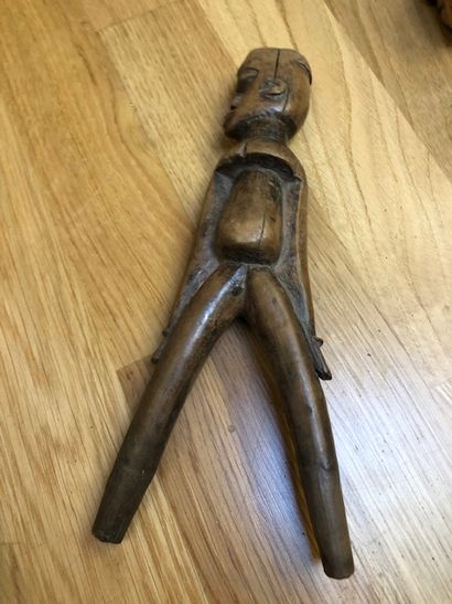 Set of tribal art objects and musical in...
