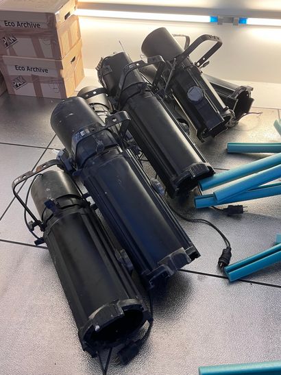 Lot of five projectors (sold as is, without...