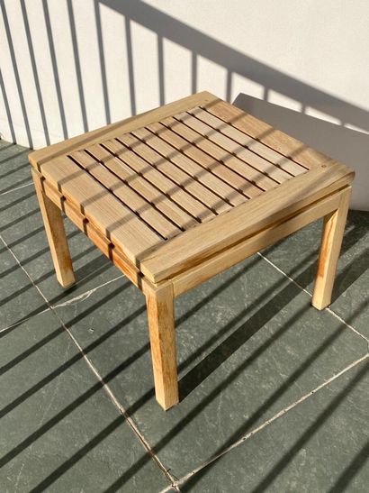 RODA teak side table