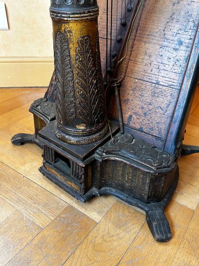 ERARD Frères - Paris
Harpe en bois et stuc...