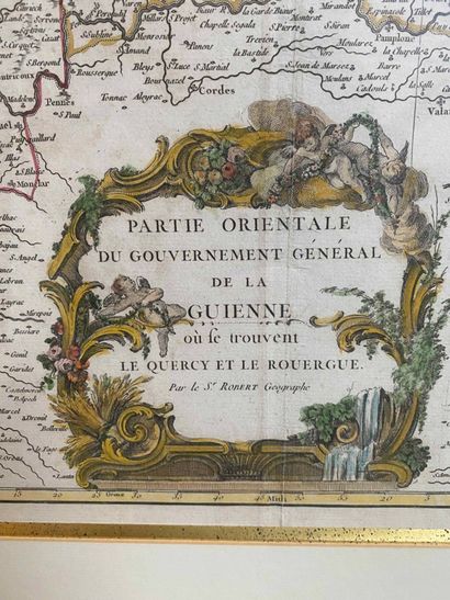 Une carte ancienne encadrée
