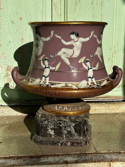 MANUFACTURE NATIONALE DE SEVRES
Rare et grand...
