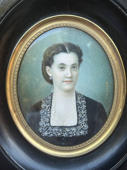 L. GOBBATO (XIX)
Portrait de femme à la dentelle...